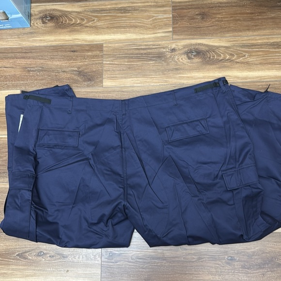 Rothco tactical cargo pants. - Picture 3 of 4